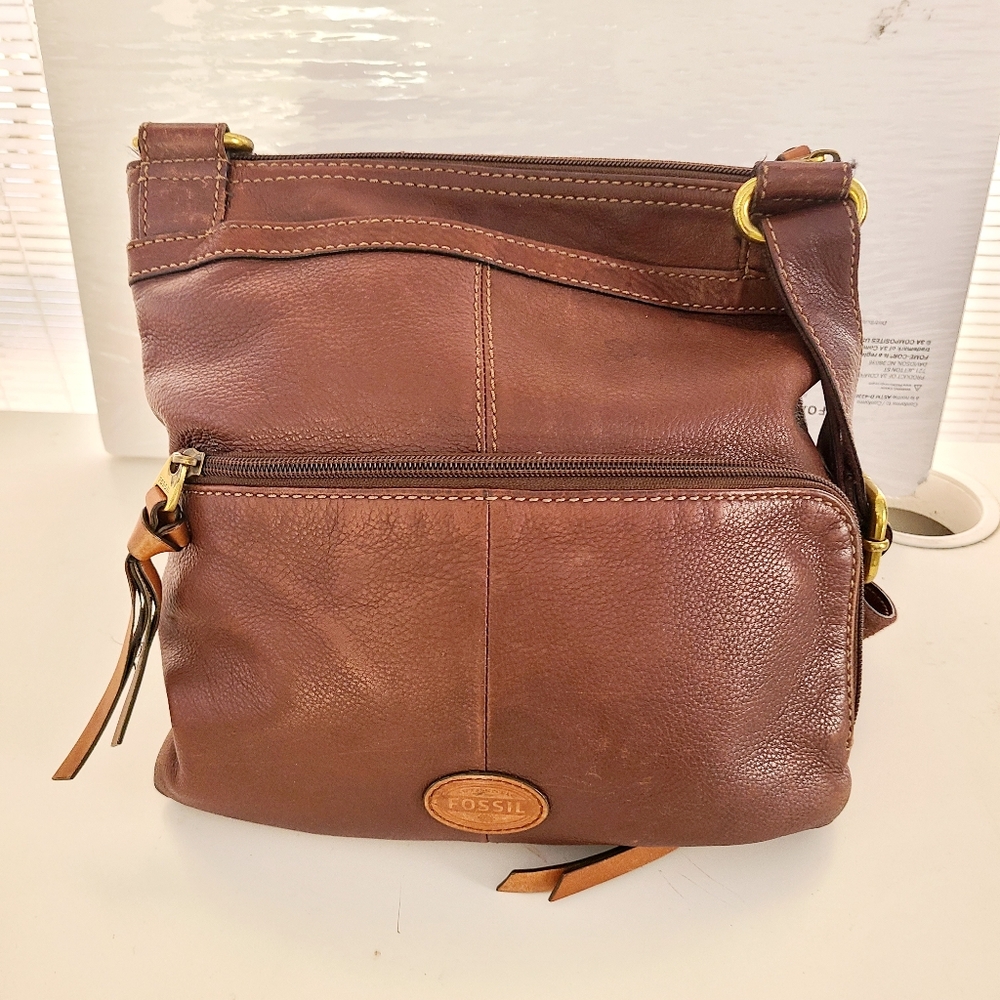 Fossil Brown Leather Crossbody Bag - Picture 2 of 7